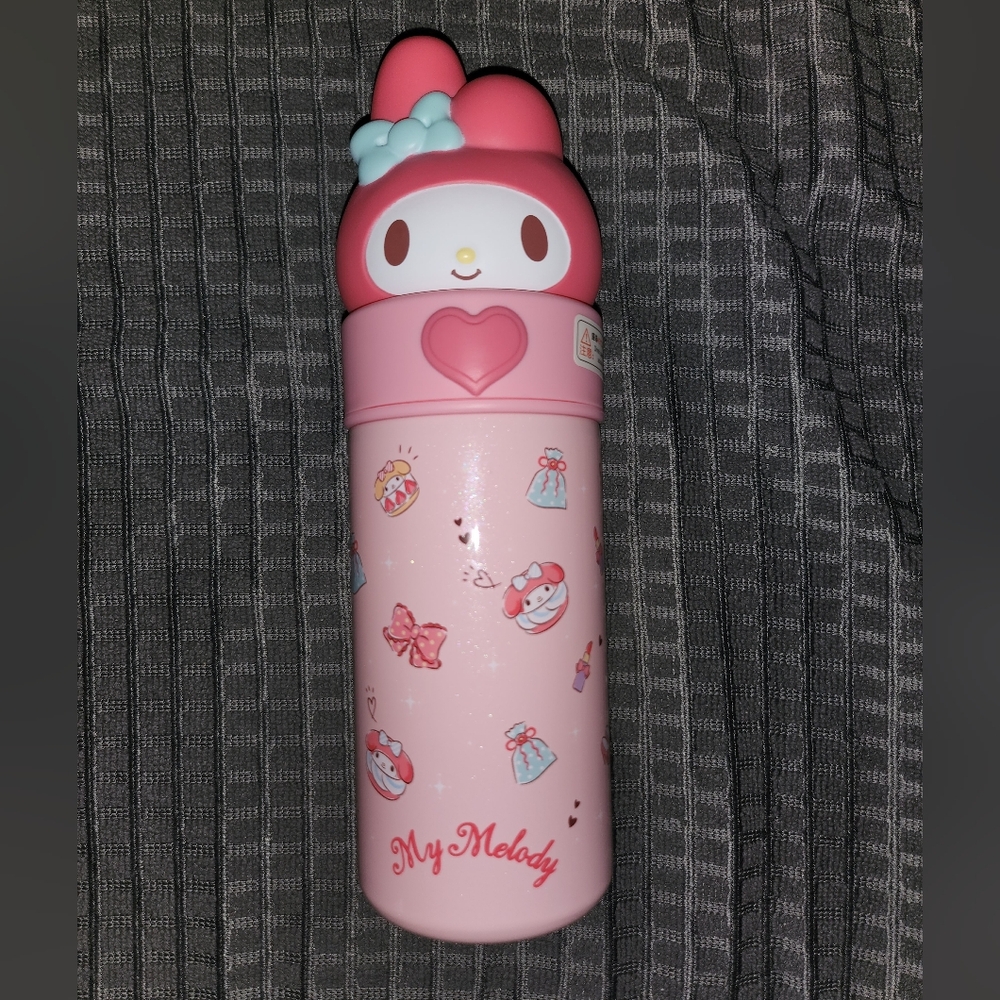 (BRAND NEW!) My Melody hot & cold pink mug with fully decorated exterior & heart